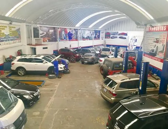 Propiedad comercial con doble frente en Santa Mónica